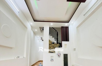 BÁN căn nhà 4 TẦNG CMT8, Q10 – DIỆN TÍCH 38M² giá chỉ NHỈNH 6 TỶ